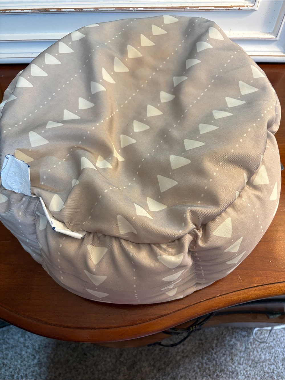 Fringe Studio Cream & Beige Plush Round Dog (or cat!) small Bed - Picture 3 of 3